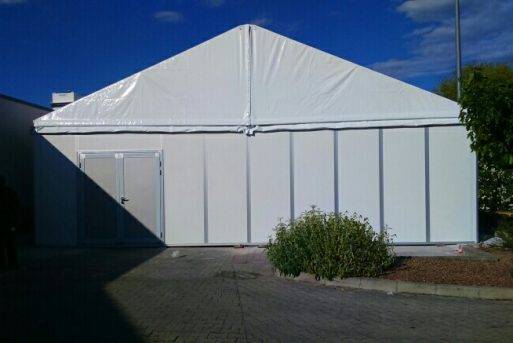 Tente de stockage longue durée pour entreprises et industriels avec installation rapide à Toulon et dans le Var